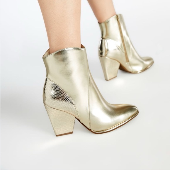🆕 Champagne Gold Western Booties in Blazing Metallic - Picture 8 of 10